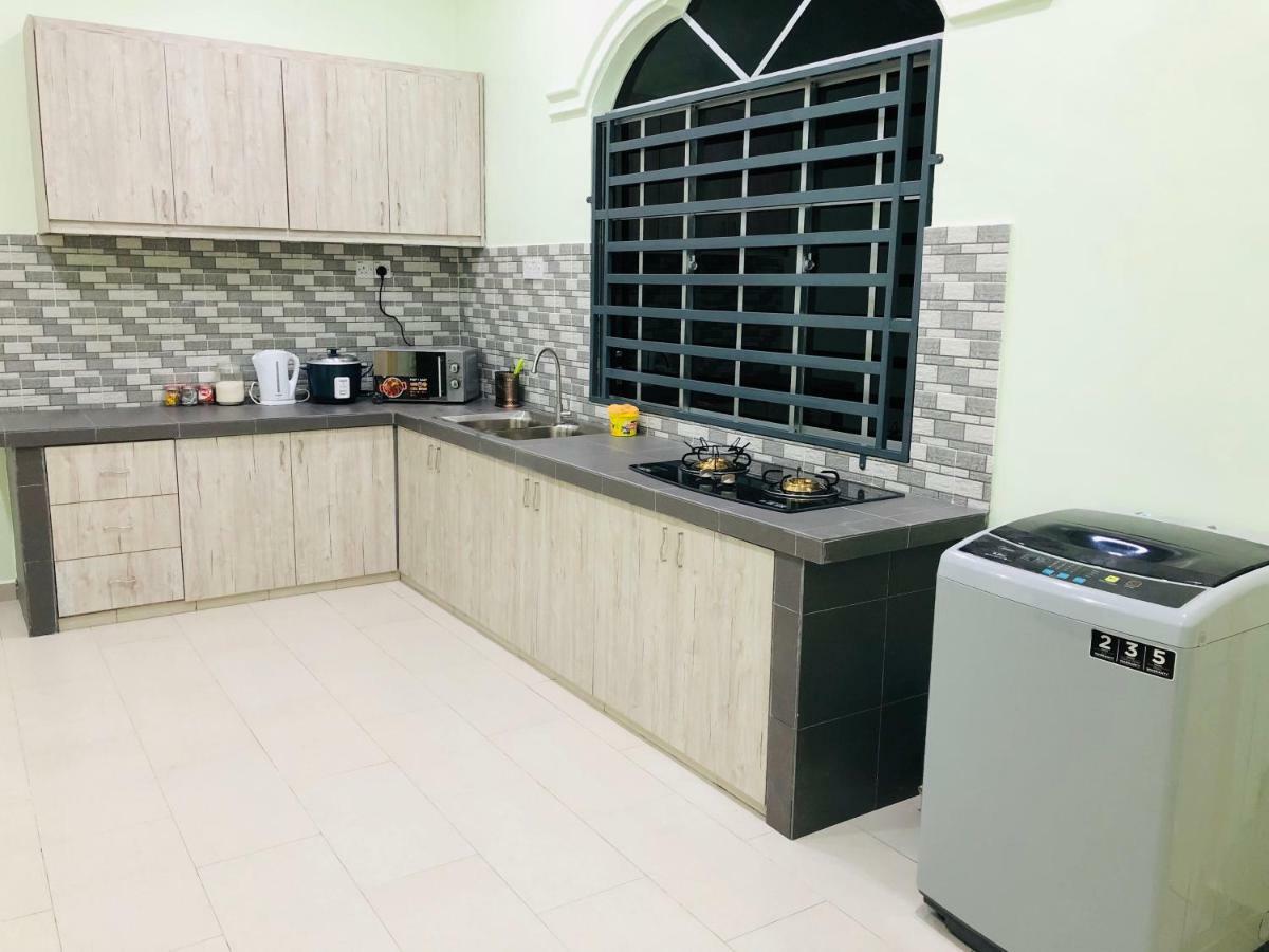 Atocha Homestay - Terong@Taiping Kampong Salak Esterno foto
