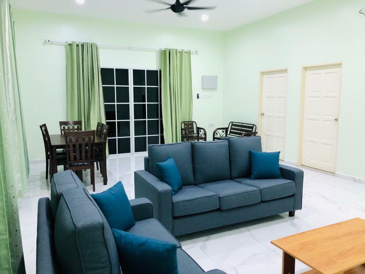 Atocha Homestay - Terong@Taiping Kampong Salak Esterno foto